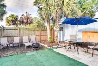 Remodeled Seminole Apt and Yard 3 Mi to Beach! - Redington Shores - 8