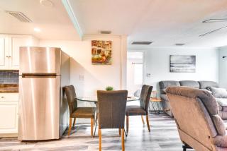 3 Mi to Beach Remodeled Seminole Apt with Yard! - 2