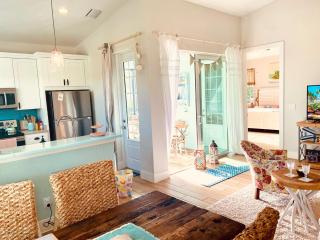 Coastal Cottage at Naples Bay, Botanical Garden and Pickleball - Naples - 2