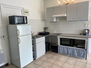 Gite confortable avec terrasse et piscine - 1