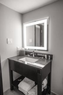 La Quinta by Wyndham Dallas I-35 Walnut Hill Ln - Dallas - 2