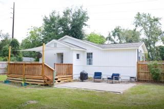 Sleeps 10! Minutes to Parris Island & Downtown - Beaufort - 3