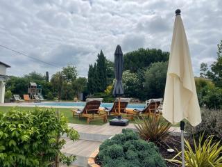 Gite confortable avec terrasse et piscine - 7