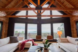The Ridge: A Modern Cabin - Bostic - 0
