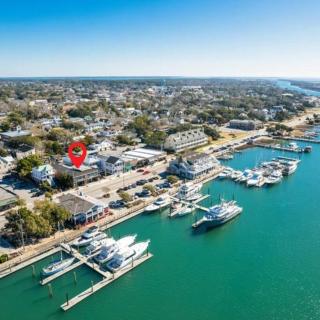 Why Knot Getaway…Rooftop with WaterView! Unit E - Beaufort - 7