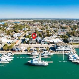 Why Knot Getaway…Rooftop with WaterView! Unit E - Beaufort - 3