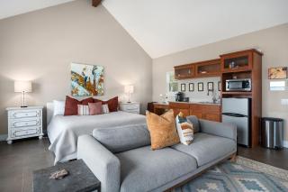 Luxury Cottage with Stunning Views-Spa Bath-Patio - Fredericksburg - 5