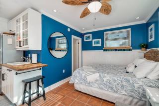 Why Knot Getaway…Rooftop with WaterView! Unit F - Beaufort - 4