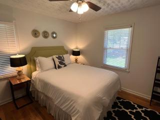 Modern Athens Home 4bd, 3bth - Athens - 1