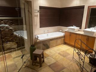 iDube Lodge Walkersons - 1