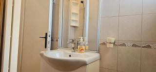Coastal Charm: Apartmani Pazanin - Vinišće - 2