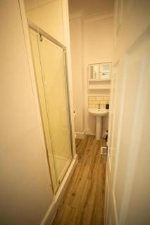Spacious Sea-View Flat with Easy Invest - 8