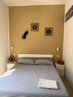 Tarra place - Milan - 0