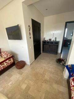 Al mansouria pieds dans leau et piscine 2 chambres salon climatisé - Oulad Hamarch - 2