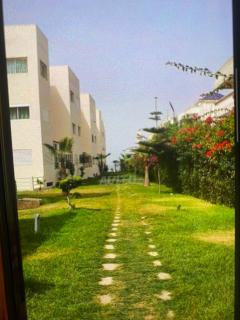 Al mansouria pieds dans leau et piscine 2 chambres salon climatisé - Oulad Hamarch - 8