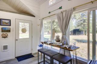 Eureka Vacation Rental Steps to Creek and Fishing! - Eureka - 2