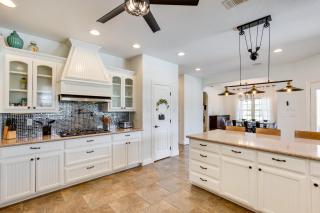 Unwind Fireside Wills Point Gem with Hot Tub and Pond - 1