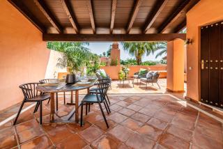 VACATION MARBELLA - Villa Federer, Old Town with a Big Communal Pool and Andalusian Garden - Marbella - 3