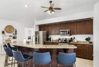 Family Retreat 4 Bedroom, Heated Pool, Pets Okay - Cape Coral - 4