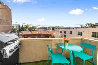 Beverly Hills Chic 2 bed 2bath with Patio and Parking 309 - Los Angeles - 3