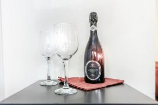 Red Ferrari House - City center - 4