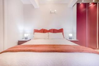 Red Ferrari House - City center - 2