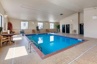 Best Western Golden Prairie Inn and Suites - Sidney - 5