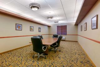 Best Western Golden Prairie Inn and Suites - Sidney - 2
