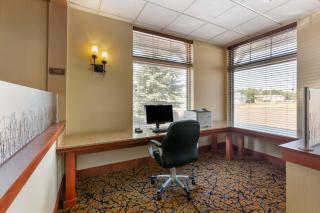 Best Western Golden Prairie Inn and Suites - Sidney - 1