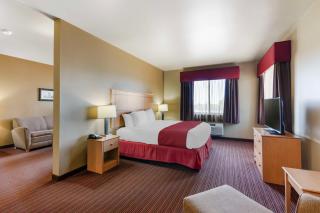 Best Western Golden Prairie Inn and Suites - 1