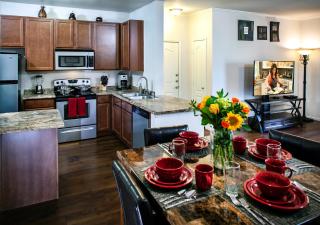 Luxury Vacation Rentals by Meridian CondoResorts - Scottsdale - 6