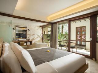 Amnaya Resort Kuta - 0