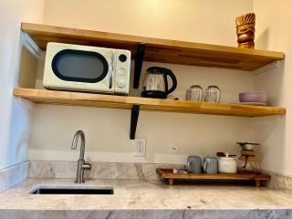 Mango Sunset Bed and Breakfast - 8