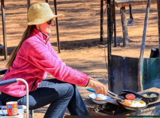 Box Flat Belle Off Grid Glamping - Lightning Ridge - 3