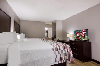 Red Roof Inn & Suites Statesboro - University - 0