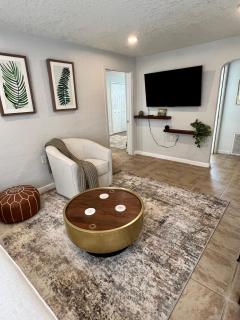 Beautiful Bungalow - Orlando - 9