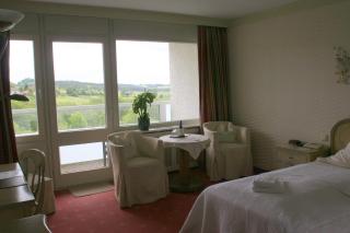Sure Hotel by Best Western Rhoen Garden - 1
