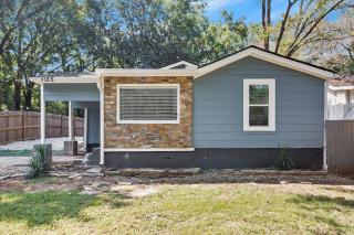 4-Bed 2-Bath Pet Friendly Home in Heart of Atlanta - Atlanta - 4