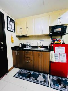 One Palm Tree Villas Condominium - Studio 2H with Balcony - Across Terminal 3 Airport - Manila - 4
