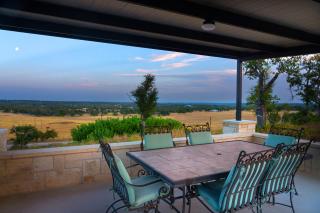 Luxury Cottage with Views-Fireplace-Spa Bath - Fredericksburg - 5