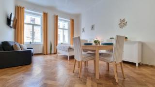 Finnem Rentals Tyršova - Prague - 8