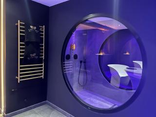LES SECRETS ROOMS - BONNEVILLE - LOVE ROOM 130m2 - SPA PRIVATIF - Bonneville - 4