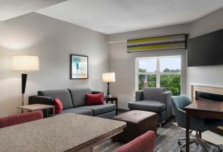 Hampton Inn & Suites Newport News-Airport - Oyster Point Area - Newport News - 7