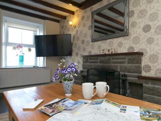 Pass the Keys Spacious Cottage in central Benllech with parking - Benllech - 6