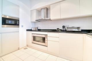 Oceana Residences, Oceana Palm Jumeirah - Mint Stay - Dubai - 3