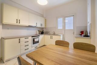 Spacious 2 Bedrm in Pangrati Athens Center - 2