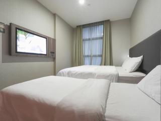 Amrise Hotel Kitchener - Singapore - 3