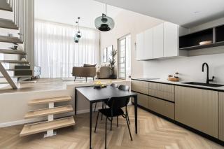 Sunsets Paradise 2BR with Parking by Beachfront Stay - Herzelia - 1