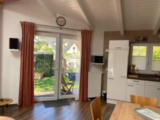 Moderne Ferienwohnung mit Kamin u Garten im EG 100qm Nähe Weser und Golfplatz - Achim - 4