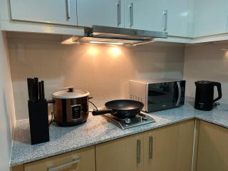 BGC Uptown Chic & Chill Pad - Manila - 2